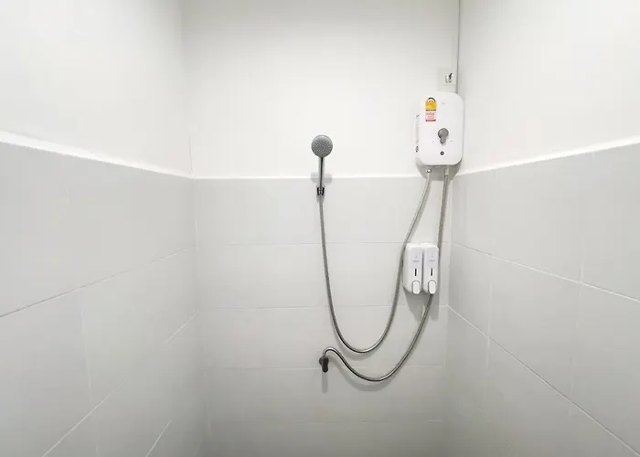 Transit Donmueang Airport Hostel