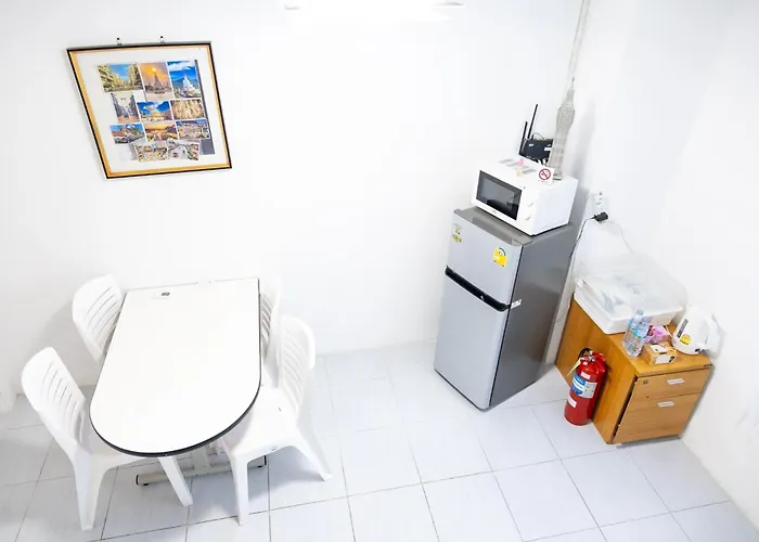 Transit Donmueang Airport Hostel